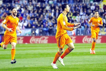 Cristiano Ronaldo: Con sư tử khát mồi